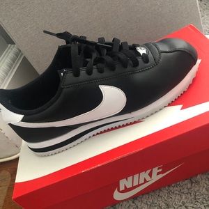 Nike Cortez Basic Leather